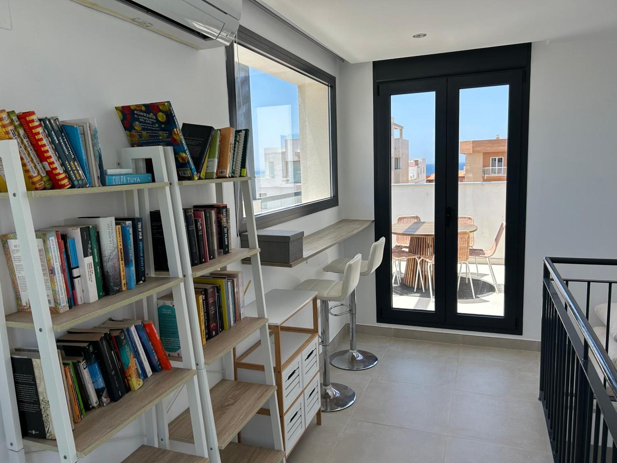 Sun Es Playa, Centro Y Vistas Al Estrecho Apartment *